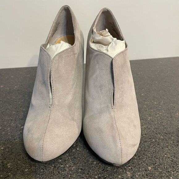 Apt.9 Booties Size 9 - Picture 4 of 10